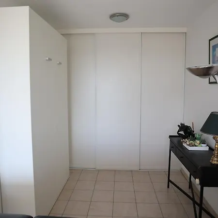 In Near Marina Apartment